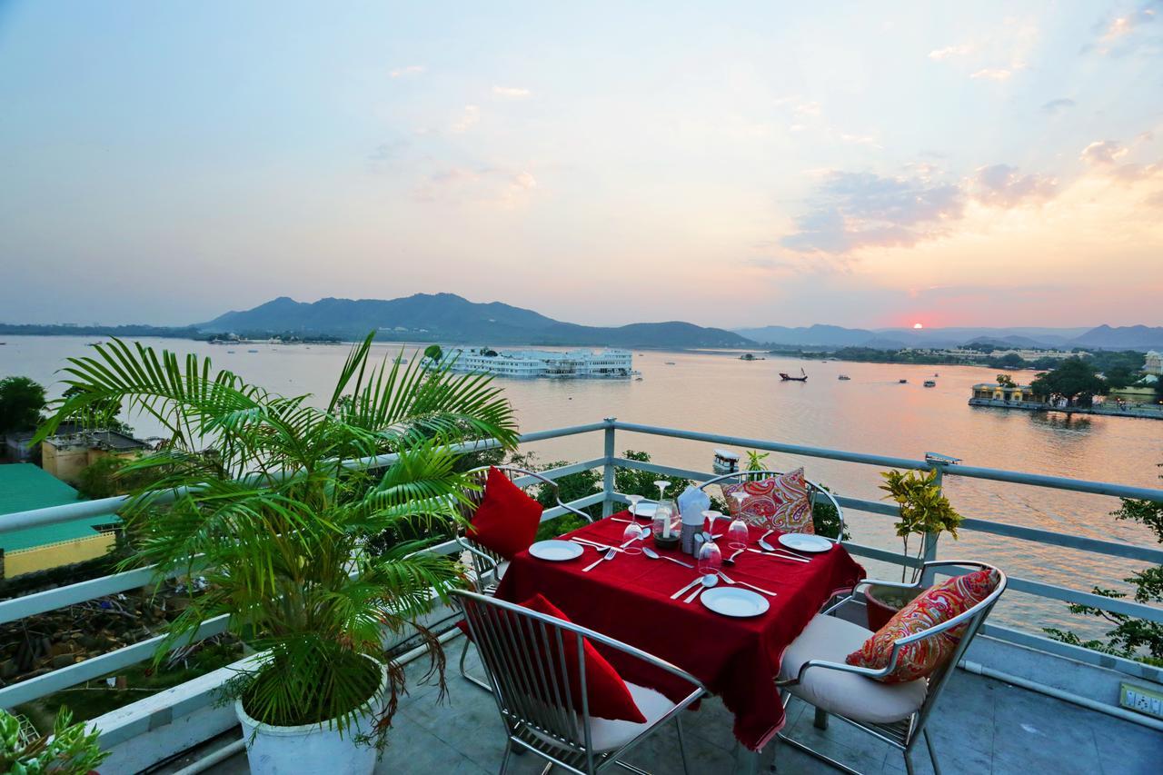 The Shaharkot By The Lake Hotel Udaipur Exterior photo